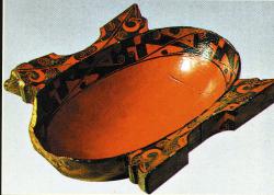 Древняя лаковая посуда (винная чарка-<em>бэй</em>, VI–V вв. до н.э., царство Чу)