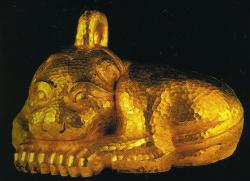 Зооморфная подвеска. Золото. Эпоха Западная Хань